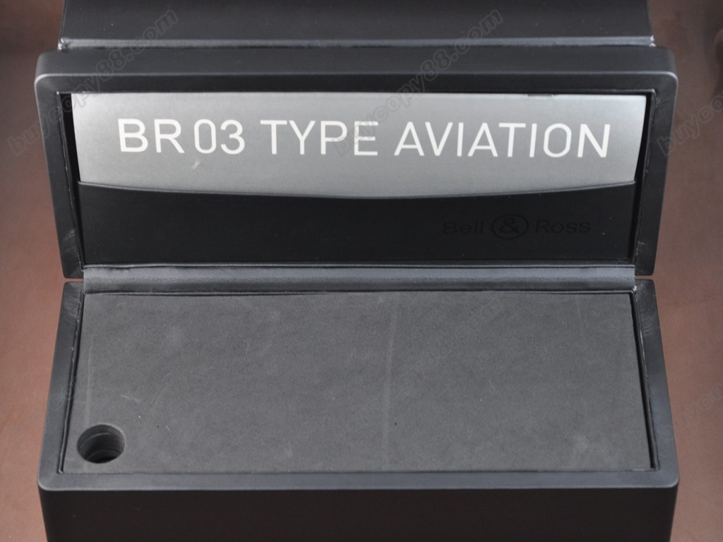 Bell & Ross【男性用】 BR03 Type Aviation SS French Air Force Black Dial  Swiss Eta石英機芯搭載10