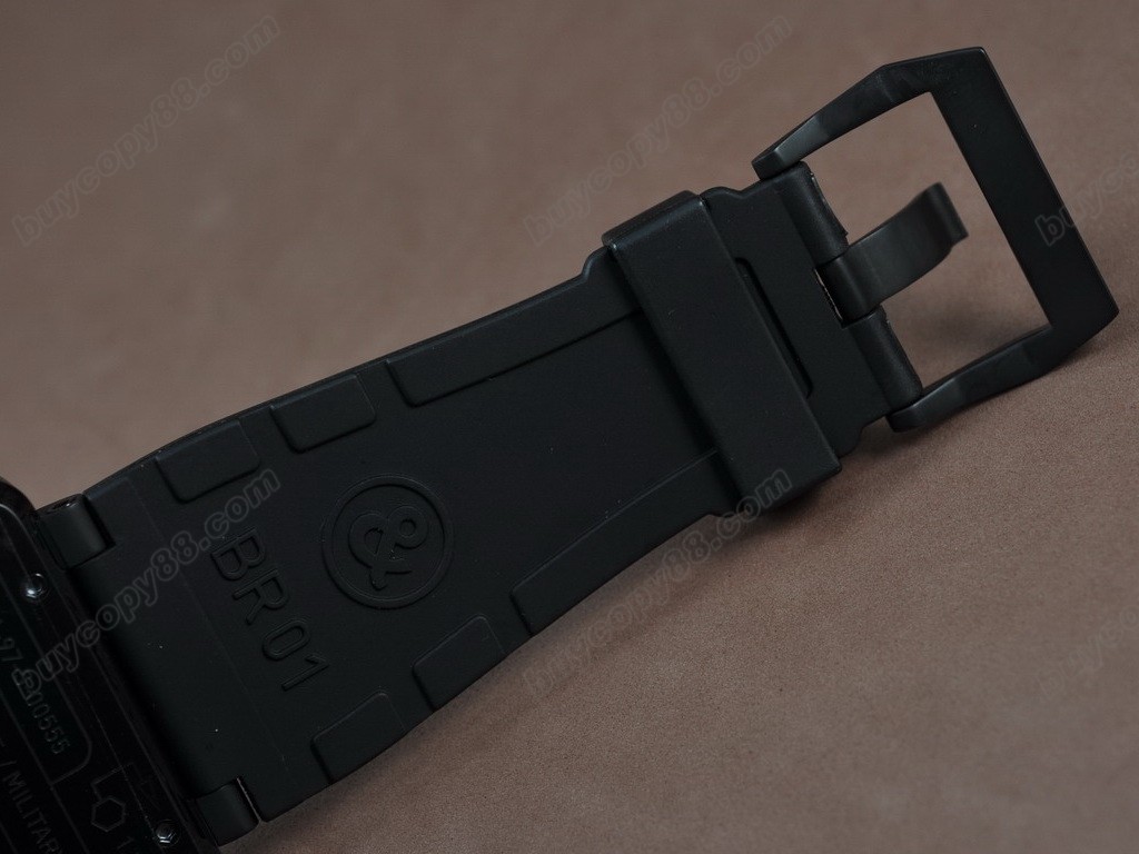 Bell & Ross【男性用】 BR Instrument 01-94 Chrono PVD C/F Black 46mmSwiss クオーツ搭載 2