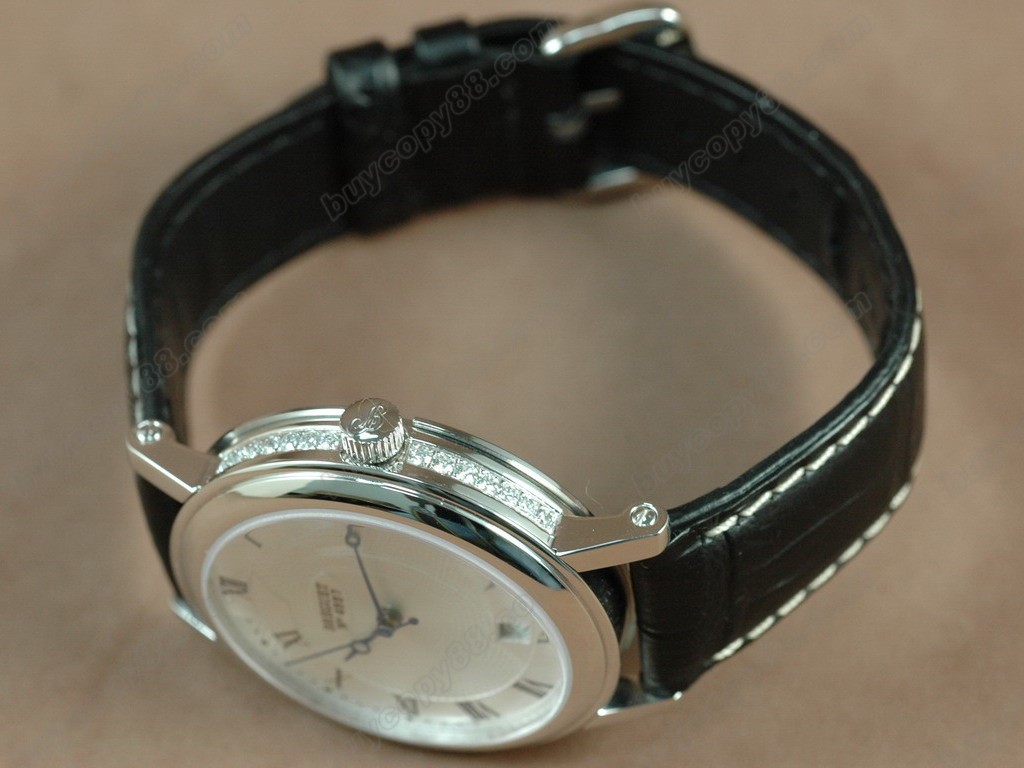 寶璣【男性用】N4927 Classique Automatic with Silver White DialSwiss eta 2824 自動機芯搭載　8