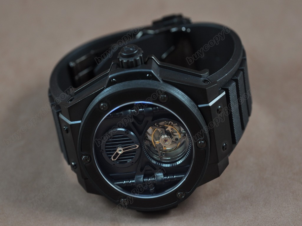 御博 【男性用】Big Bang King Power PVD/RU Black Tourbillon Asian Manual 手上鏈搭載1