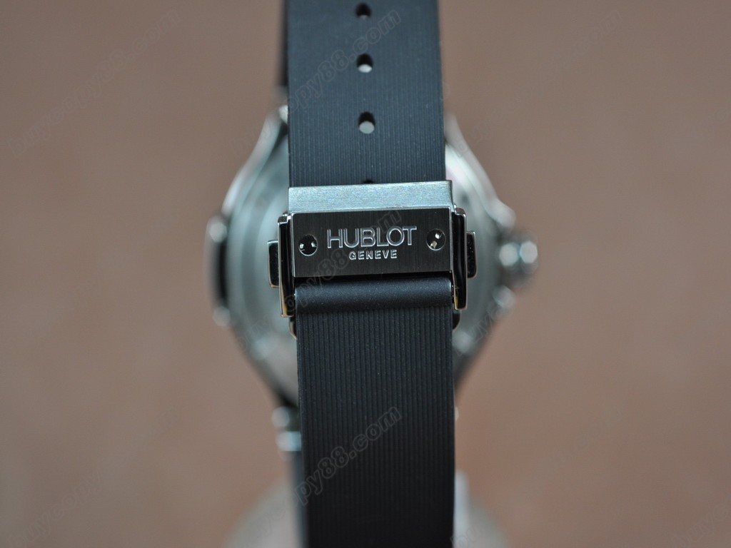 御博 【男性用】 Big Bang 38mm SS/Ru Black Swiss 石英機芯搭載3