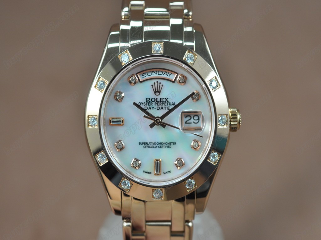 勞力士【男性用】 DateDay 40mm Full RG White Dial A-2836-2 自動機芯搭載0