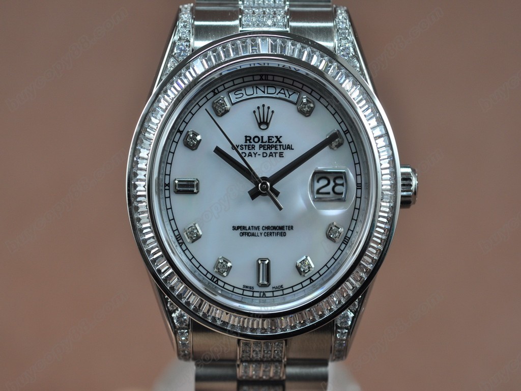 勞力士【男性用】 DateDay 41mm SS/SS Diamonds White Dial A-2836-2自動機芯搭載2