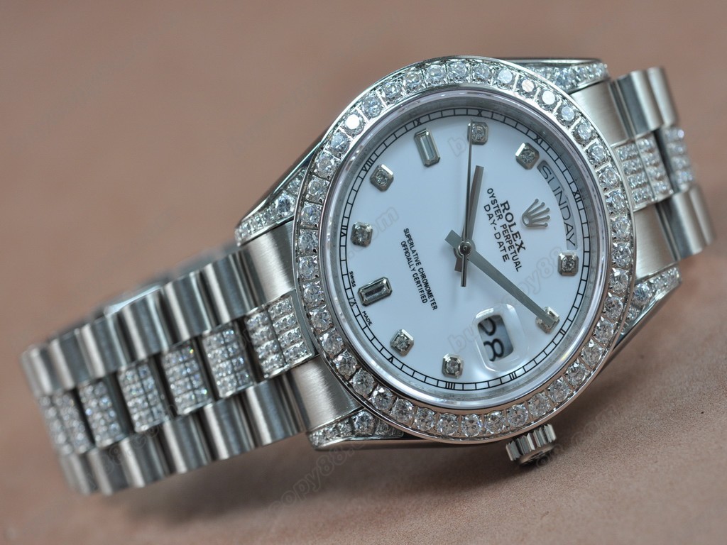 勞力士【男性用】DateDay 41mm SS/SS Diamonds White Dial A-2836-2 自動機芯搭載3