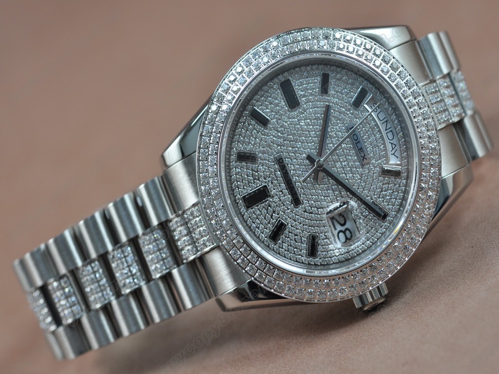 勞力士【男性用】DateDay 41mm SS/SS Diamond Dial A-2836-2 自動機芯搭載3