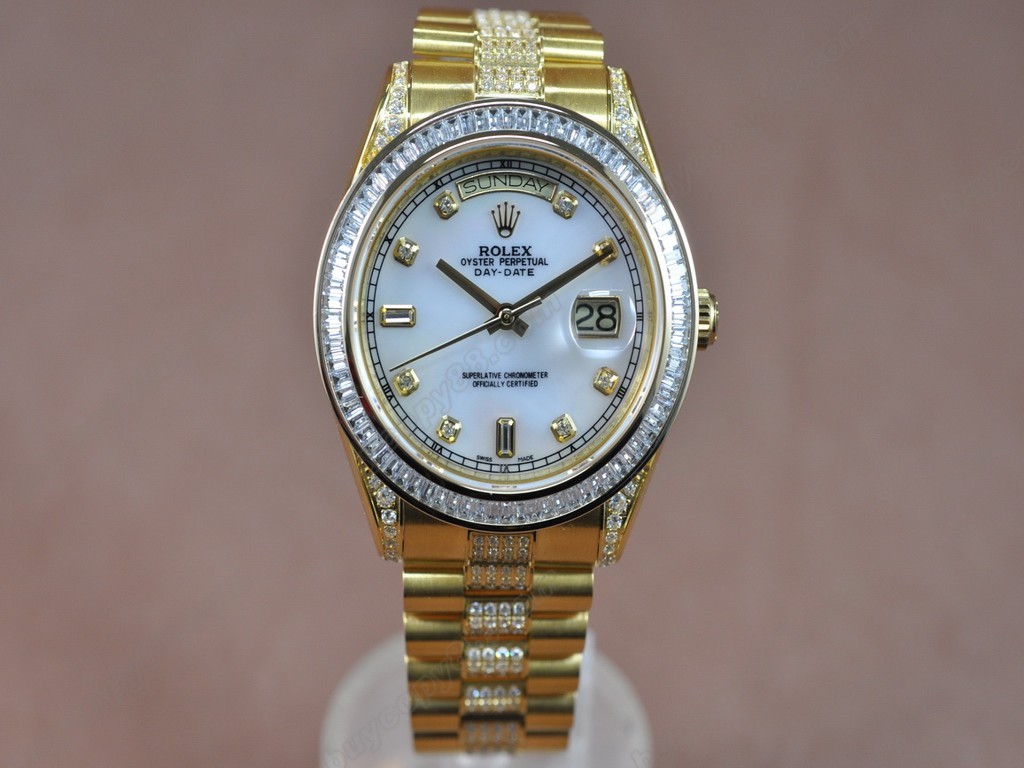 勞力士【男性用】 DateDay 41mm Full YG Diamond White Dial A-2836-2 自動機芯搭載1