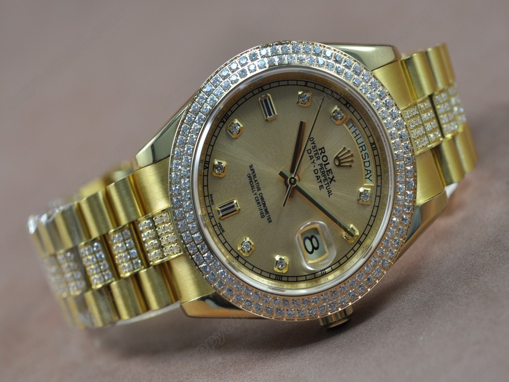 勞力士【男性用】DateDay 41mm Full YG Diamond White Dial A-2836-2 自動機芯搭載5