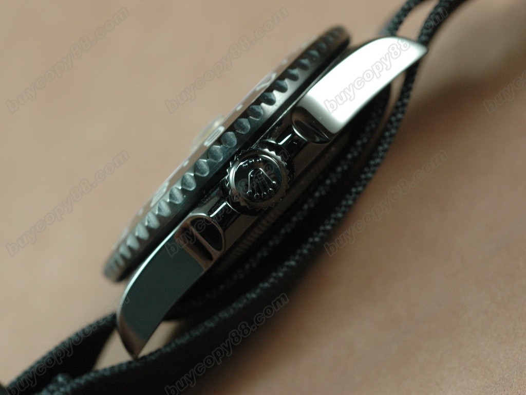 勞力士【男性用】Submariner PVD Satin Strap Black Dial A-2836-2 自動機芯搭載1