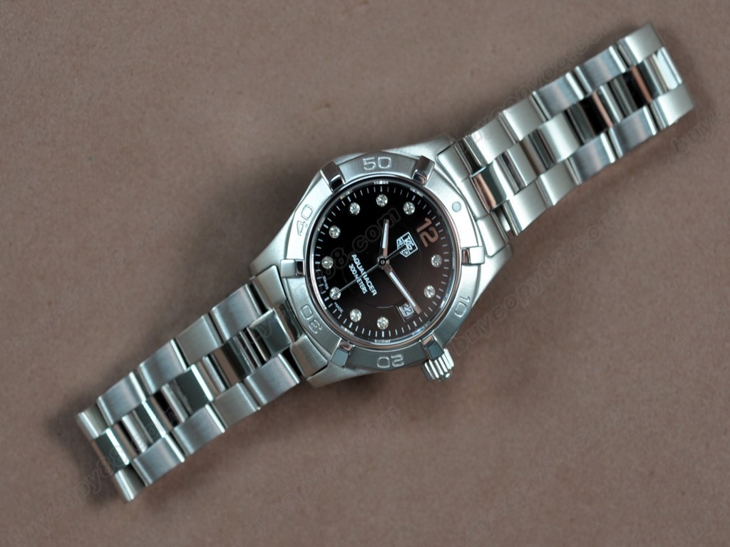 豪雅【女性用】Aquaracer Ladies SS/SS Black Swiss Eta 石英機芯搭載6