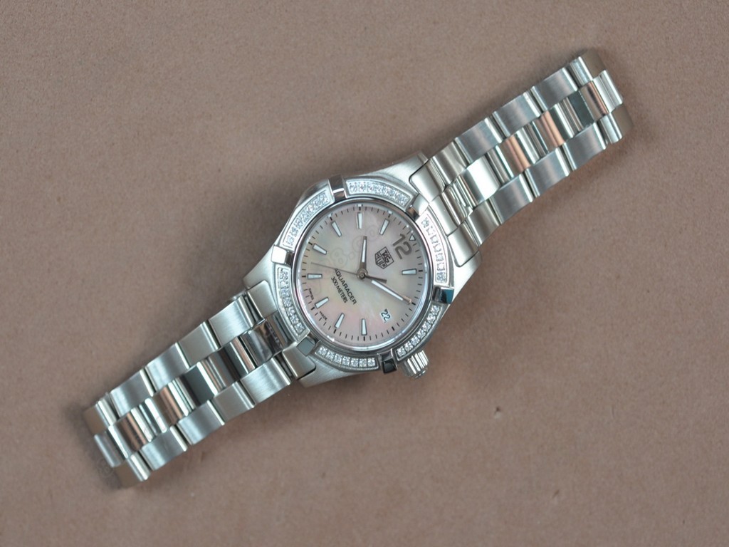 豪雅【女性用】Aquaracer Ladies SS/SS/Diam Pearl pink Swiss Eta 石英機芯搭載7