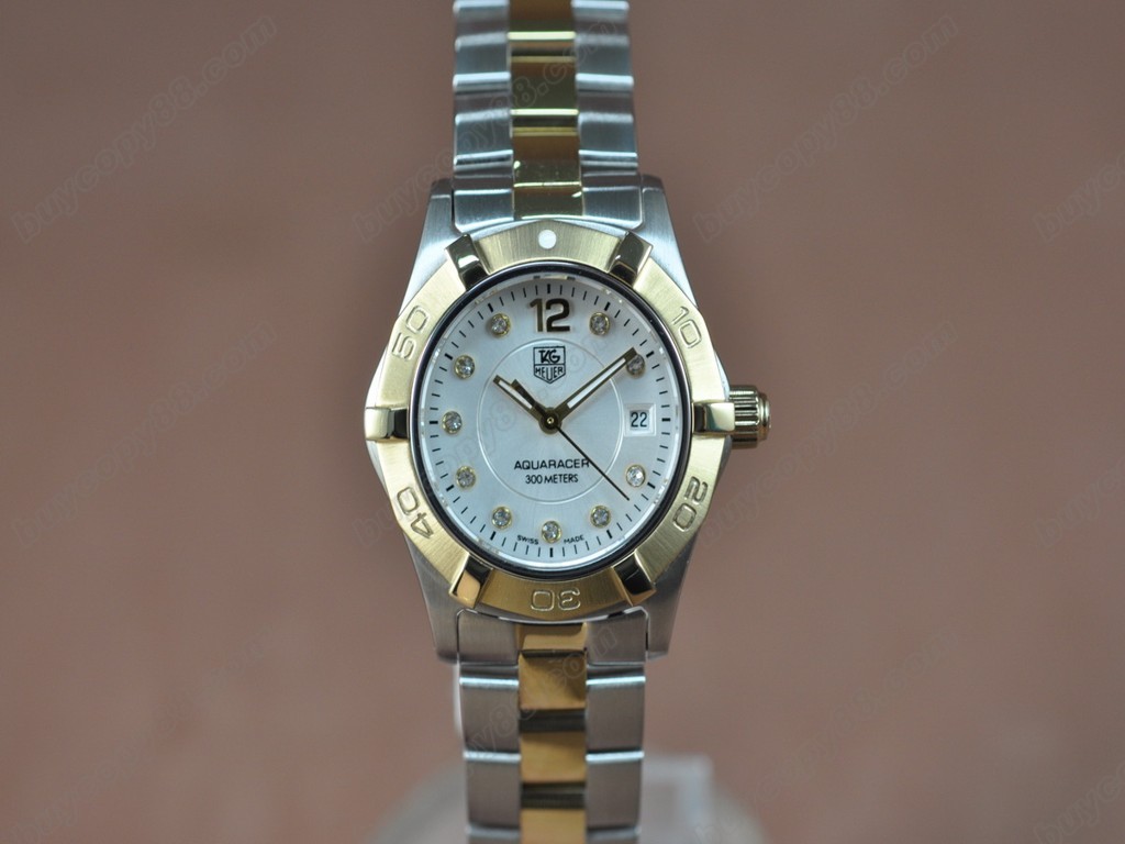 豪雅【女性用】 Aquaracer Ladies TT White dial Swiss Eta石英機芯搭載6