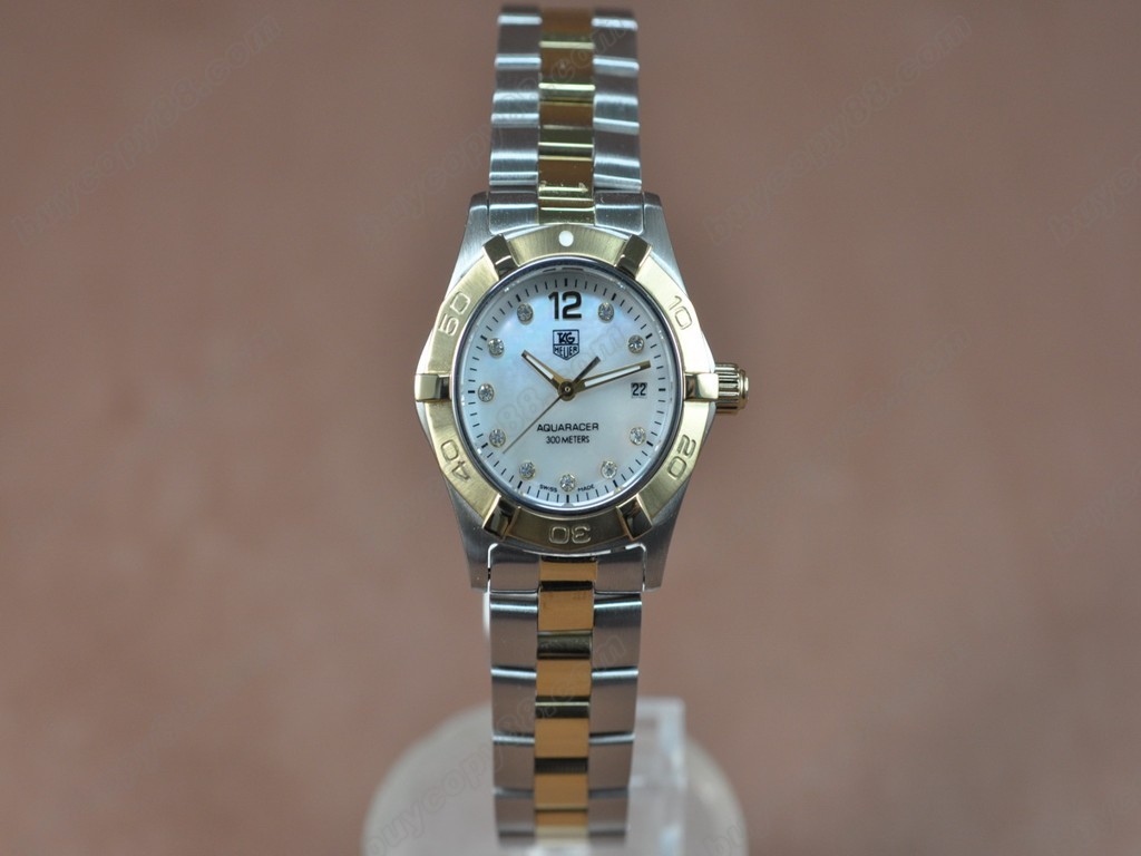 豪雅【女性用】 Aquaracer Ladies TT Pearl white Swiss Eta 石英機芯搭載2