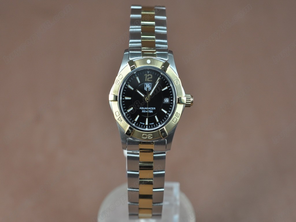 豪雅【女性用】 Aquaracer Ladies TT Black dial Swiss Eta 石英機芯搭載2