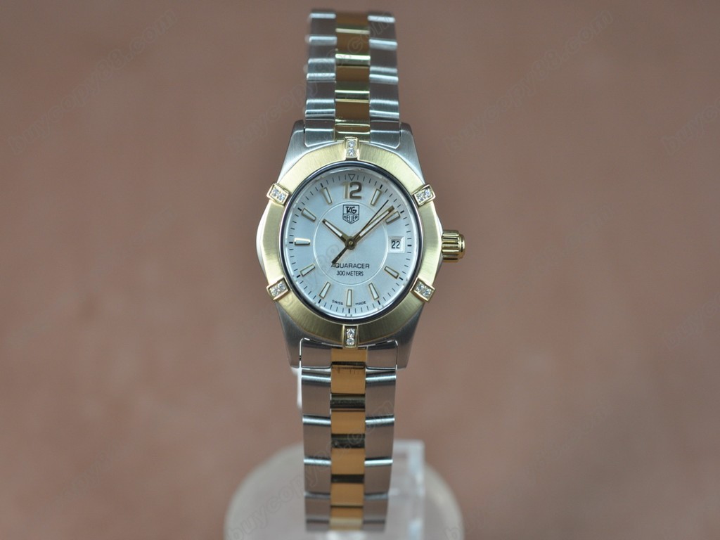 豪雅【女性用】 Aquaracer Ladies TT/Diam White dial Swiss Eta 石英機芯搭載1