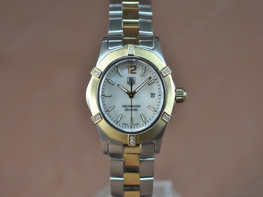 豪雅【女性用】Aquaracer Ladies TT/Diam Pearl white Swiss Eta 石英機芯搭載6