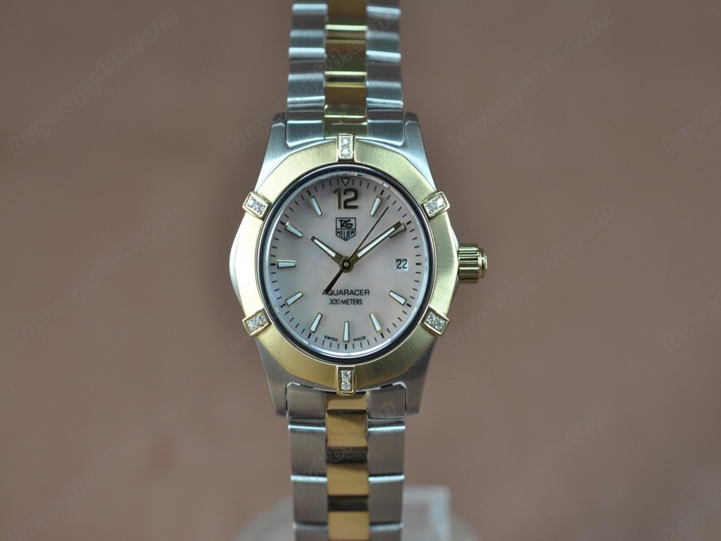 豪雅【女性用】Aquaracer Ladies TT/Diam Pearl pink Swiss Eta石英機芯搭載6