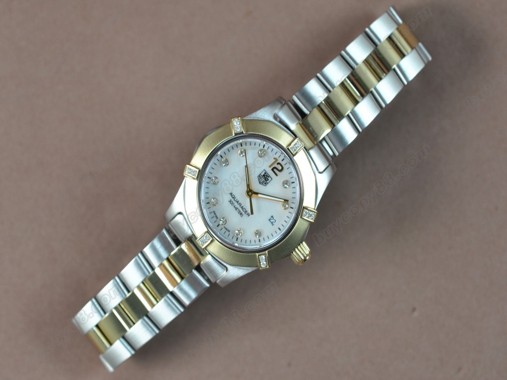 豪雅【女性用】 Aquaracer Ladies TT/Diam Pearl white Swiss Eta 石英機芯搭載4